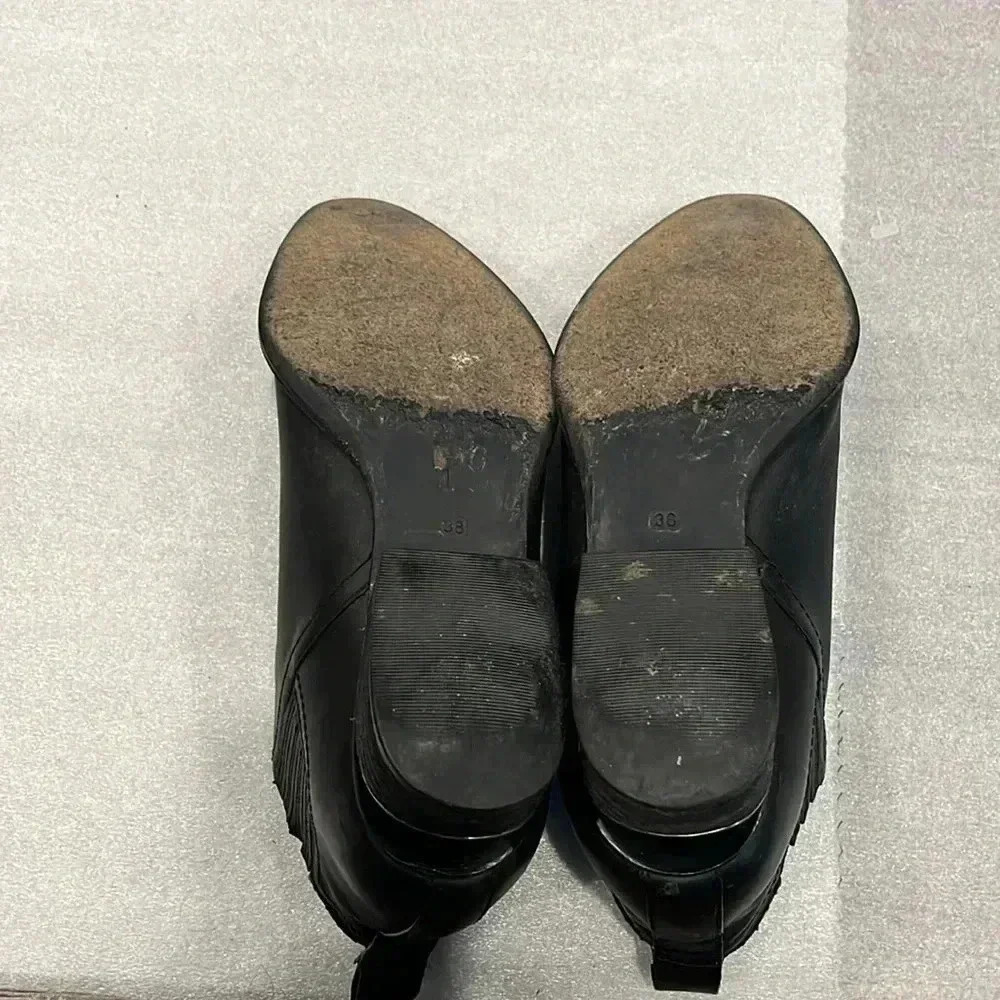 [38/7.5”]Alexander  Wang Kori Black Leather Chelsea Ankle Boots - Picture 9 of 10
